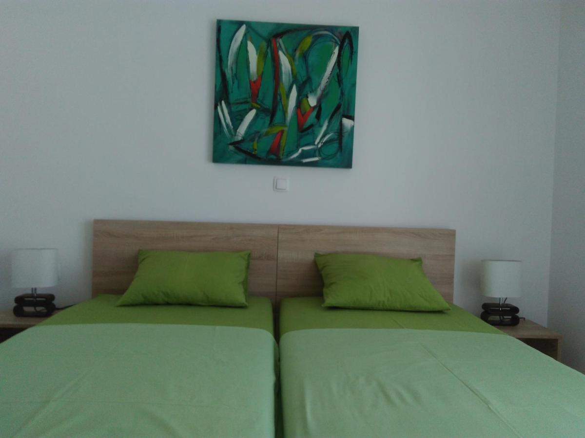 Luxury Apartments Cuba 1 Novalja Bagian luar foto