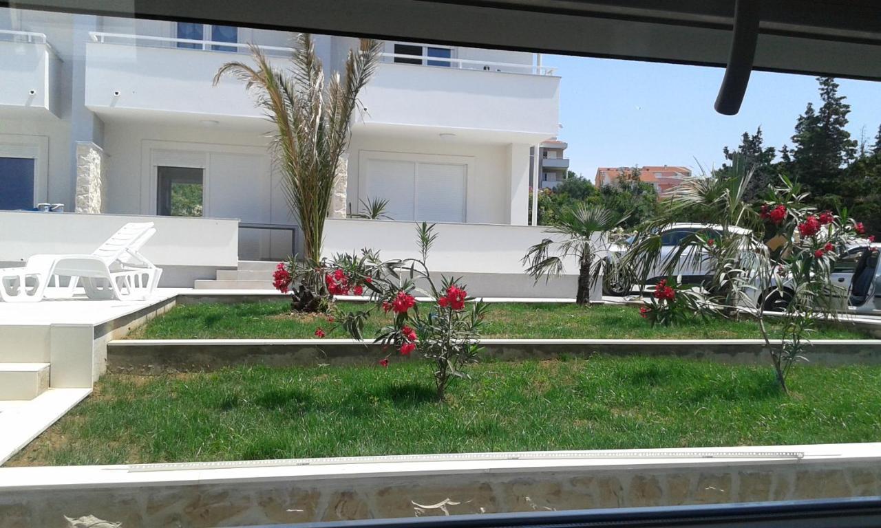 Luxury Apartments Cuba 1 Novalja Bagian luar foto