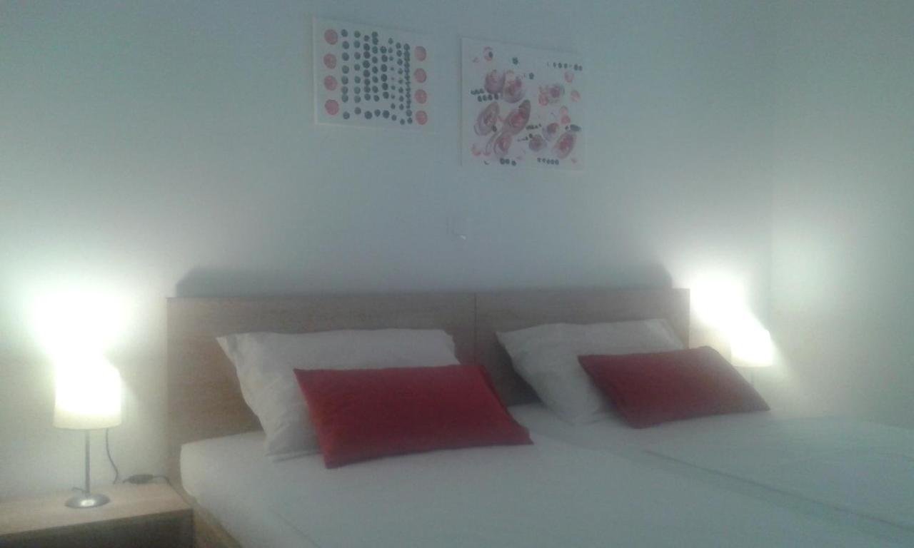 Luxury Apartments Cuba 1 Novalja Bagian luar foto